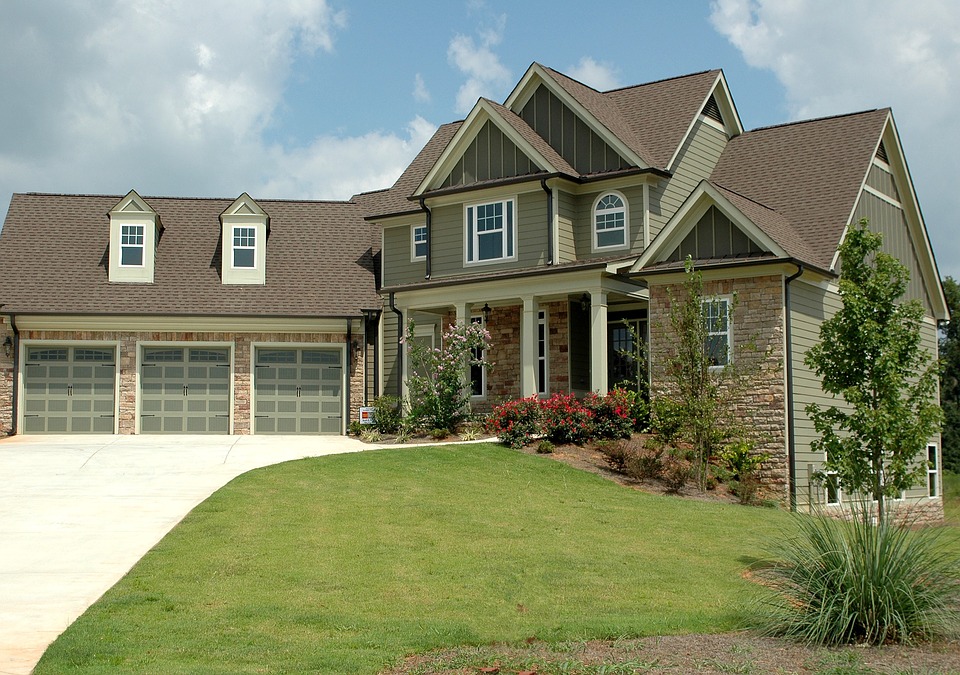 Residential property representing Apple Land Pest Control's home pest services